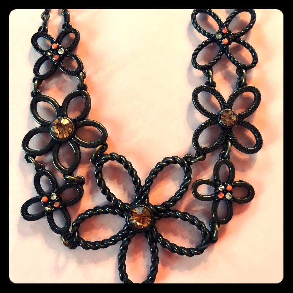 Floral necklace